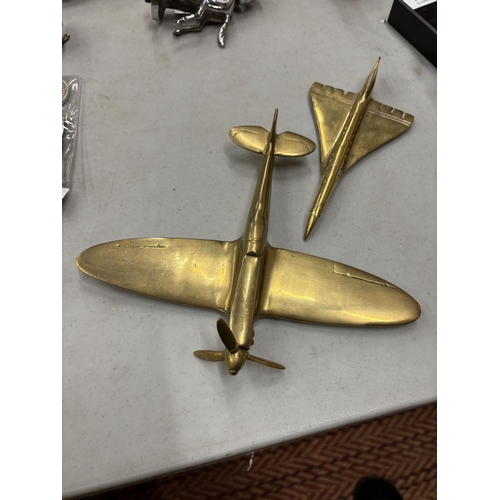 1289 - TWO BRASS PLANES TO INCLUDE A HEAVY SOLID SPITFIRE AND CONCORDE