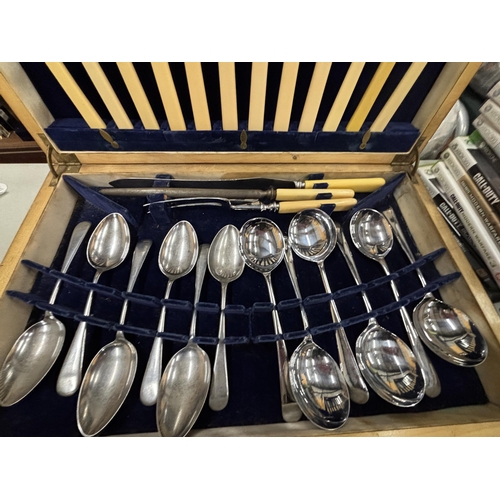 1300 - A TWENTY SEVEN PIECE, SHEFFIELD STAINLESS STEEL CANTEEN OF CUTLERY