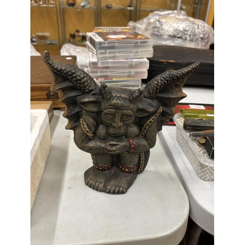 1301 - AN UNUSUAL HEAVY CAST IRON GARGOYLE DOORSTOP - 9