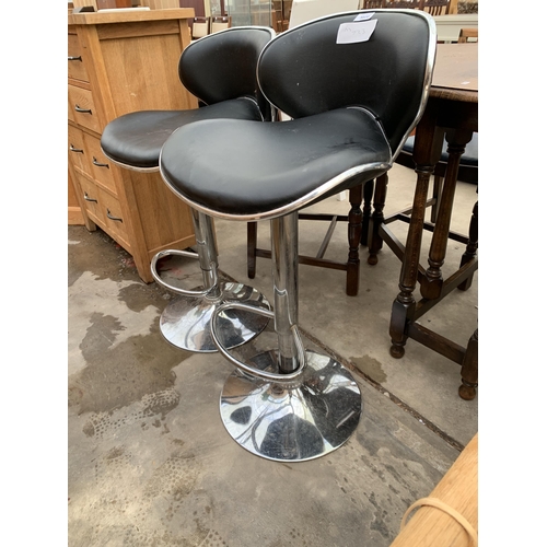 3020 - A PAIR OF PUMP STOOLS ON POLISHED CHROME BASES