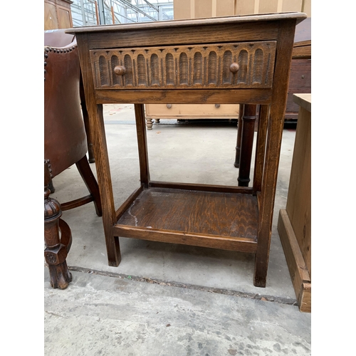 3027 - AN OAK JACOBEAN STYLE SIDE TABLE