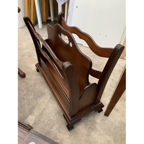 3044 - A ROSEWOOD AND BRASS INLAID WALL SHELF AND MAGAZINE RACK.