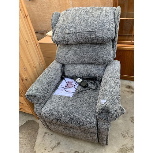 3061 - A COSICHAIR ELECTRIC RECLINER CHAIR