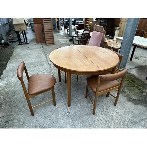 3097 - A MCINTOSH RETRO TEAK EXTENDING DINING  TABLE {45