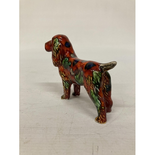 804 - AN ANITA HARRIS SPANIEL DOG SIGNED IN GOLD