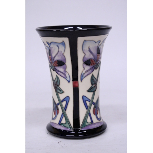 814 - A MOORCROFT HOMAGE PATTERN VASE 16 CM