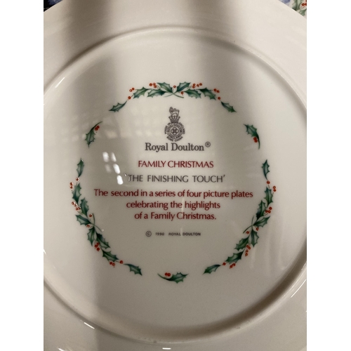 1031 - ELEVEN CHRISTMAS CABINET PLATES TO INCLUDE ROYAL DOULTON