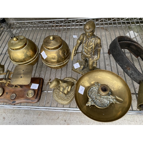 1613 - AN ASSORTMENT OF BRASS WARE TO INCLUDE BELL WEIGHTS, MINING FIGURESD AND SCALES ETC