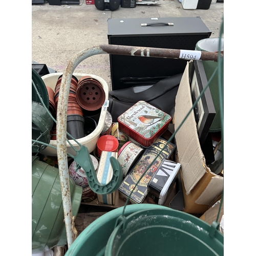 2271 - AN ASSORTMENT OF VARIOUS HOUSEHOLD CLEARANCE ITEMS