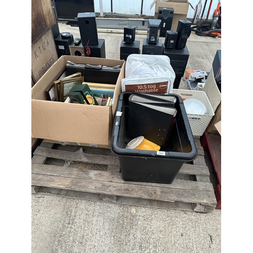 2283 - AN ASSORTMENT OF VARIOUS HOUSEHOLD CLEARANCE ITEMS