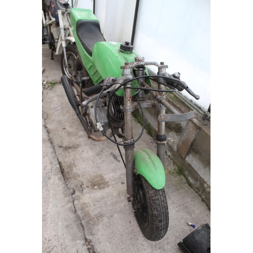 18 - KAWASAKI MINI MOTORBIKE  GREEN TANK  NO VAT