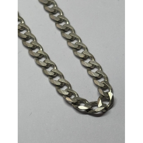 535 - A SILVER FLAT LINK NECKLACE LENGTH 20