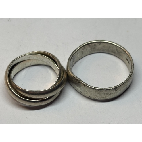 543 - SIX VARIOUS SILVER RINGS