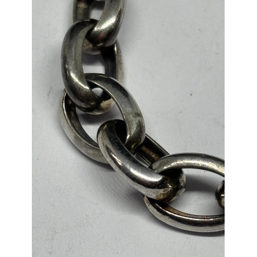 559 - A HALLMARKED SHEFFIELD SILVER HALF ALBERT WATCH CHAIN (END CLIP NOT SILVER)