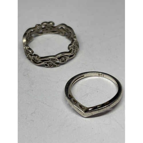 563 - SIX VARIOUS SILVER RINGS