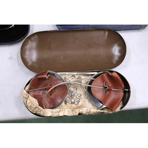 23 - THREE PAIRS OF VINTAGE SPECTACLES TO INCLUDE CLIP ON SUNGLASSES AND TORTOISESHELL RIMMED