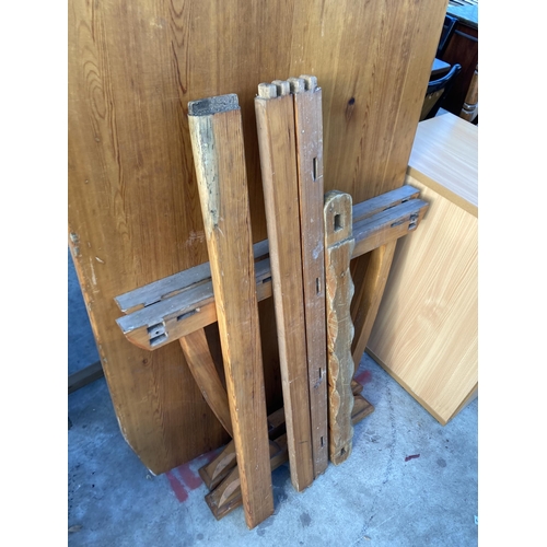 2721 - A PINE KITCHEN TABLE, 68