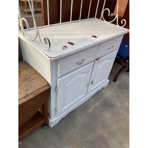 2860 - A SHABBY CHIC PAINTED SIDEBOARD WITH SCROLL METALWARE FRAMED RACK, 37.5