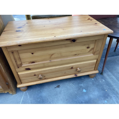 2863 - A PINE CHEST, 23.5