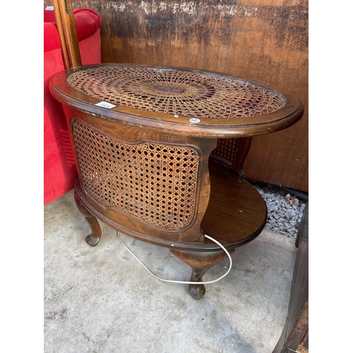 2524 - A MID 20TH CENTURY FLOOR LAMP ON OVAL BERGERE BASE WITH CABRIOLE LEGS