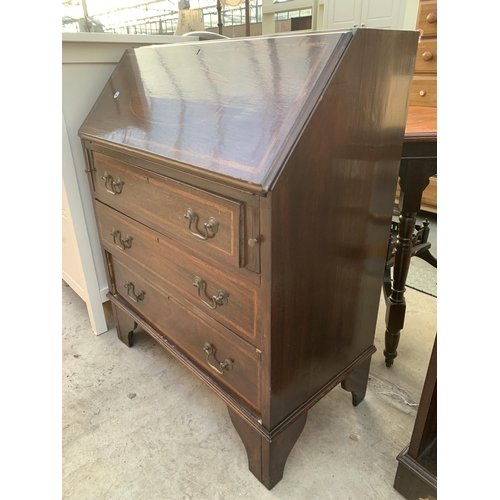 2540 - AN EDWARDIAN MAHOGANY AND INLAID BUREAU WITH THREE DRAWERS TO BASEM 29.5