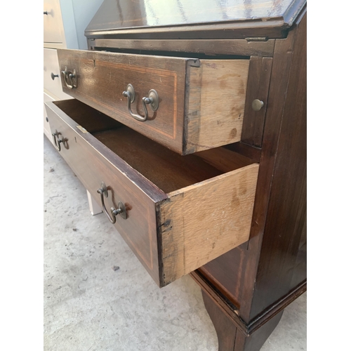 2540 - AN EDWARDIAN MAHOGANY AND INLAID BUREAU WITH THREE DRAWERS TO BASEM 29.5