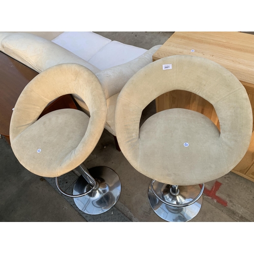 2601 - A PAIR OF PUMP STOOLS ON POLISHED CHROME BASES