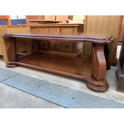 2609 - AN OAK TWO TIER COFFEE TABLE, 47