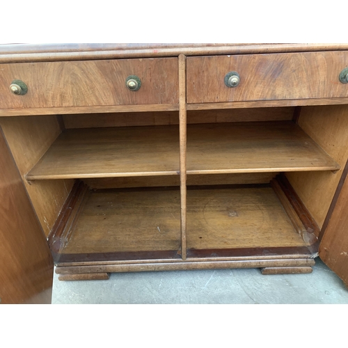 2621 - AN ART DECO SIDEBOARD WITH RAISED BACK, TWO DRAWERS AND TWO CUPBOARDS, 46