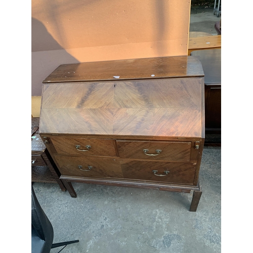 2658 - AN EDWARDIAN MAHOGANY BUREAU WITH FITTED INTERIOR ON OPEN BASE WITH TWO SHORT AND ONE LONG DRAWER, 3... 