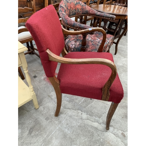 2677 - A MID 20TH CENTURY ELBOW CHAIR