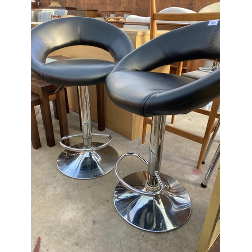 2690 - A PAIR OF PUMP STOOLS ON POLISHED CHROME BASES