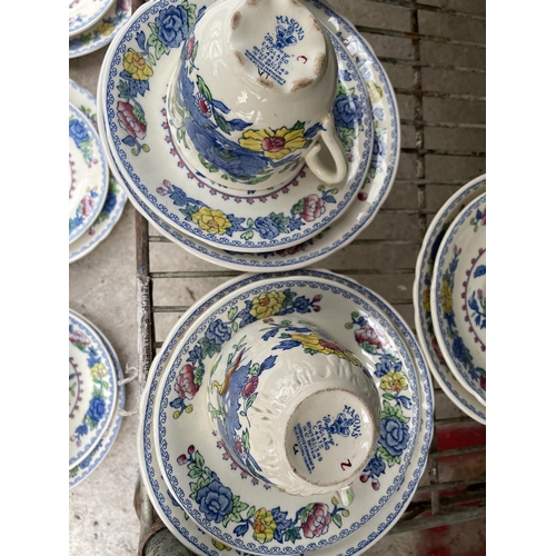 1608 - A LARGE QUANTITY OF MASONS REGENCY DINNER SERVICE ITEMS TO INCLUDE TRIOS, BOWLS AND TUREENS ETC