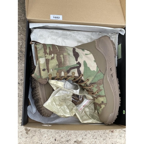 1682 - TWO NEW AND BOXED PAIRS OF LALO RAPID ASSAULT BOOTS IN A UK 8.5 (ONE BLACK PAIR AND ONE CAMMO)