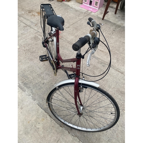 1955 - A LADIES DAWES STREET CRUISER BIKE WITH 21 SPEED GEAR SYSTEM