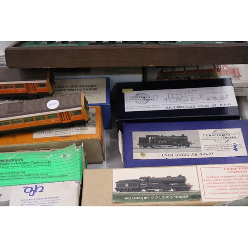 273 - A ;LARGE COLLECTION OF VINTAGE BOXED LOCOMOTIVES, CARRIAGES, ETC