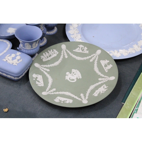 880 - EIGHTEEN PIECES OF DARK BLUE, SAGE GREEN, POWDER BLUE WEDGWOOD JASPERWARE