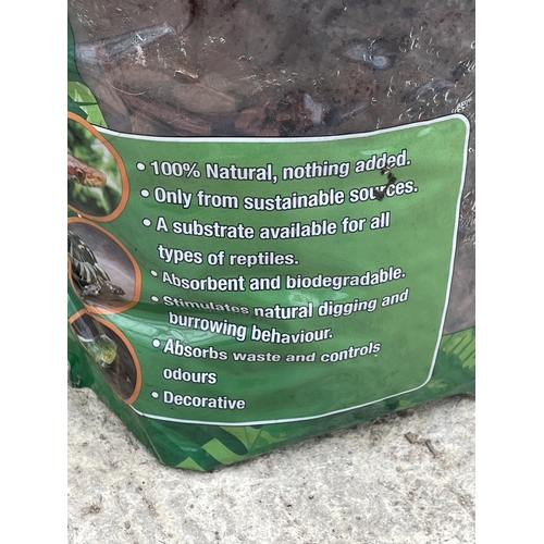 1784 - FIVE 10L BAGS OF PETTEX REPTILE SUBSTRATE ORCHID BARK FOR TROPICAL AND EXOTIC PETS