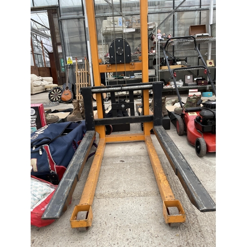 1801 - A PORTABLE 500KG HAND WIND PALLET LIFTING TRUCK