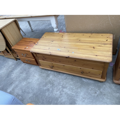 2956 - A PINE BLANKET CHEST WITH DRAWER TO BASE, 43