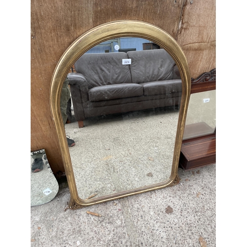 2978 - A GILT EFFECT OVERMANTEL MIRROR, 39