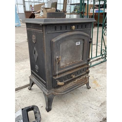 1830 - A DECORATIVE CAST IRON LOG BURNER