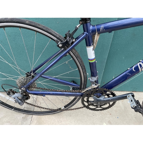 1901 - A PENDLETON ROAD RACING BIKE WITH 16 SPEED GEAR SYSTEM