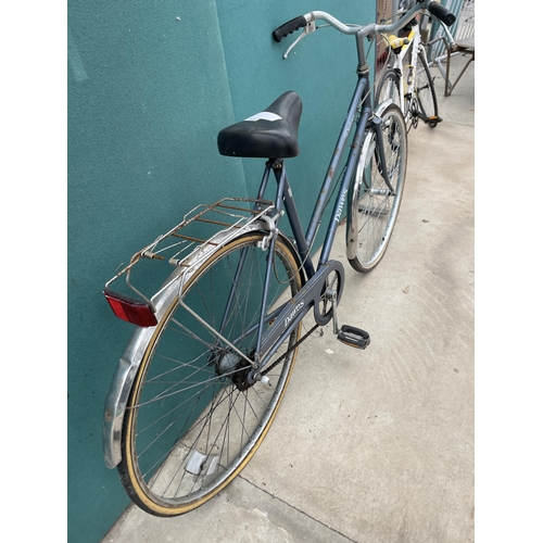 1906 - A VINTAGE LADIES DAWES DIPLOMA BIKE