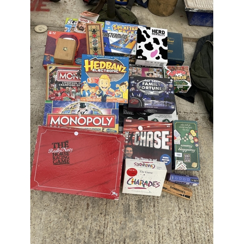 1940 - AN ASSORTMENT OF VARIOUS BOARD GAMES