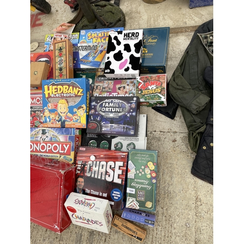 1940 - AN ASSORTMENT OF VARIOUS BOARD GAMES