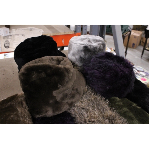 1112 - A QUANTITY OF FUR HATS AND STOLES