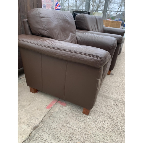 2989 - A BROWN LEATHER SETTEE, EASY CHAIR AND STOOL