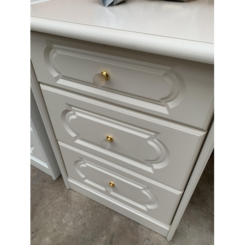 3035 - A WHITE DRESSING TABLE WITH PAIR OF LOCKERS