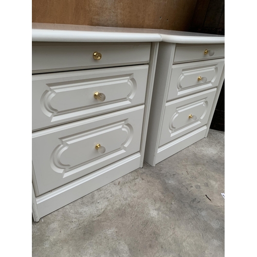 3035 - A WHITE DRESSING TABLE WITH PAIR OF LOCKERS